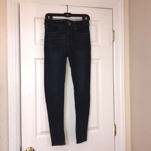 American Eagle Dark Hi-Rise Jegging